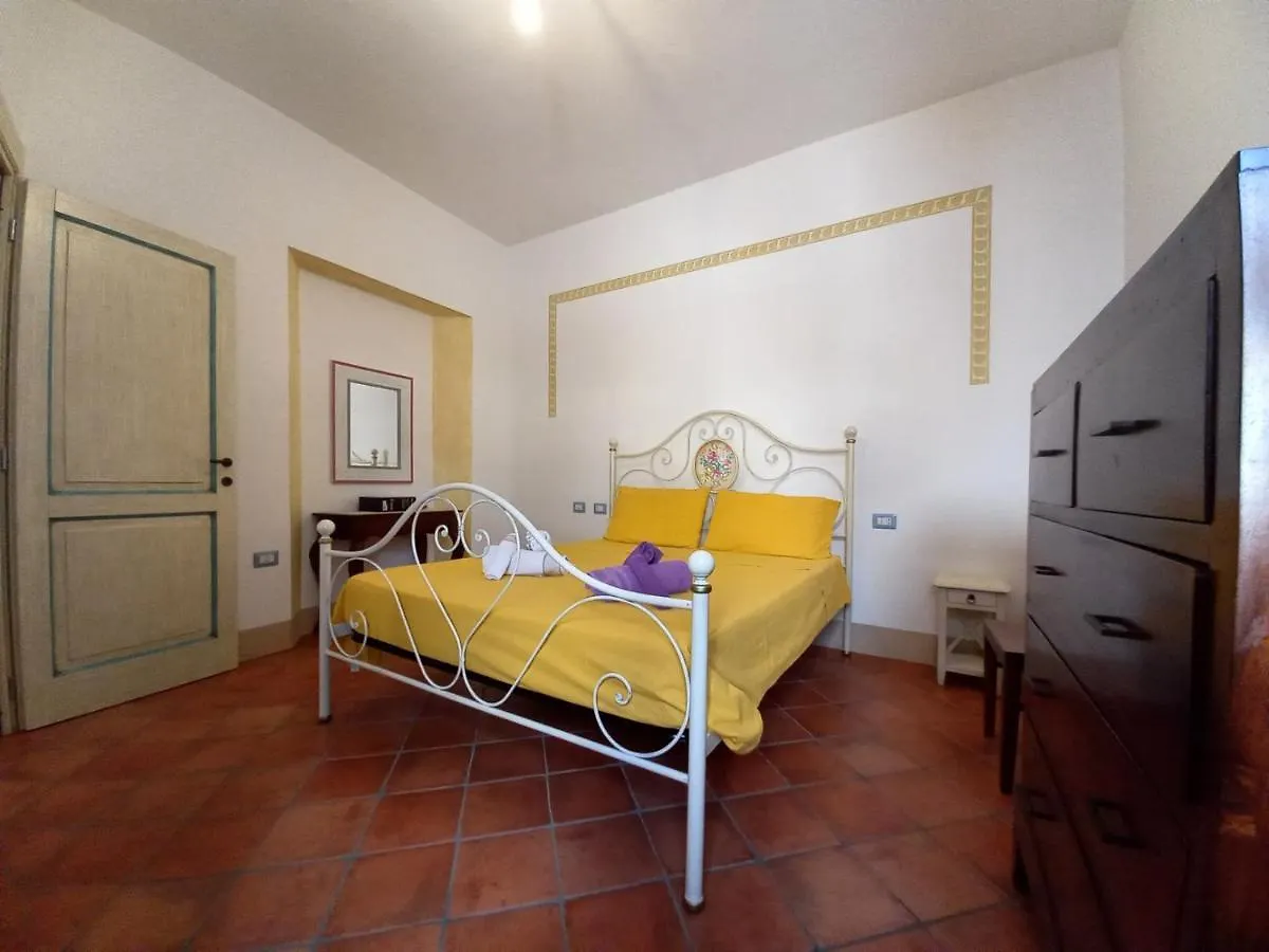 Domos Anticas Apartment Galtelli