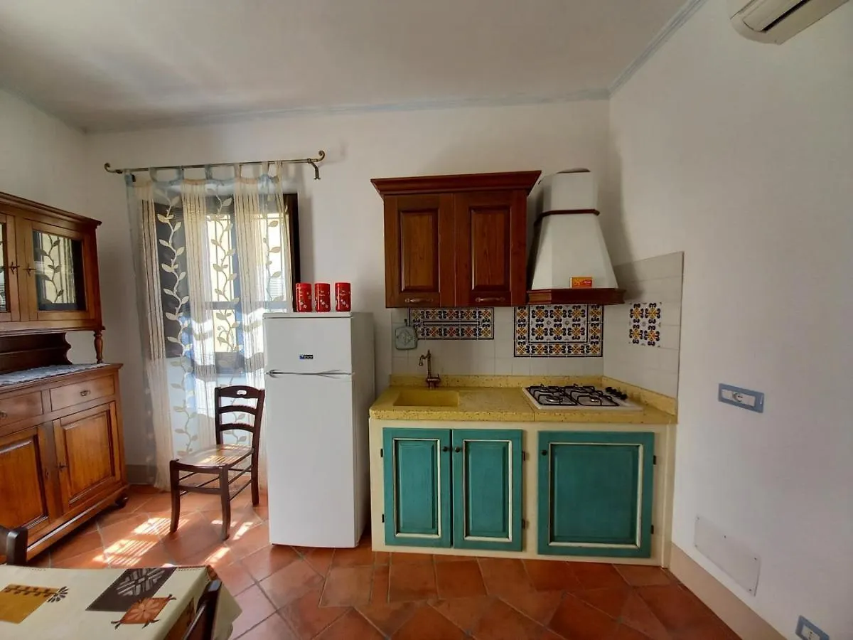 Domos Anticas Apartment Galtelli