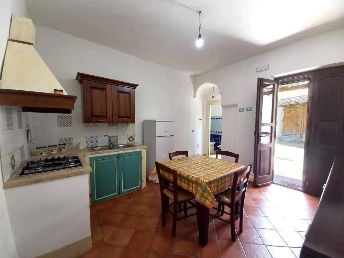 Domos Anticas Apartment Galtelli